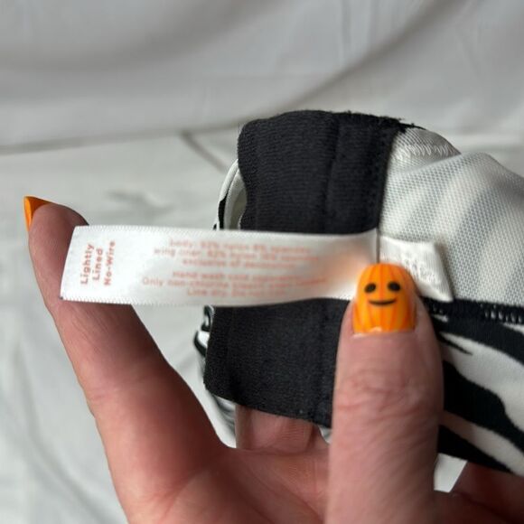 Cacique Women’s Plus Size Zebra Print Lightly Lined No Wire. Size 40DDD. - Picture 8 of 9